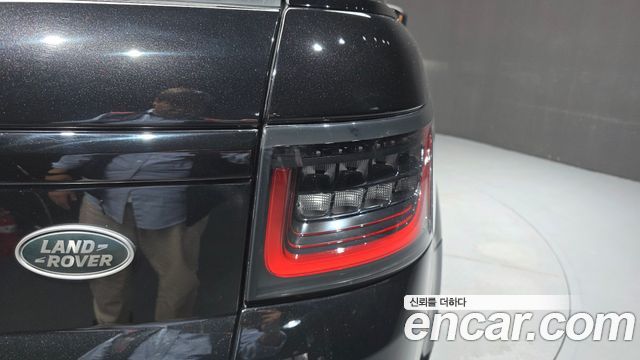 Land Rover Range Rover Sport 2021 — photo 9