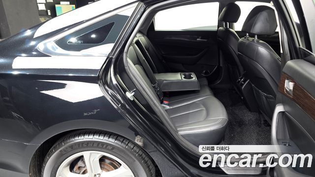 Hyundai Sonata 2019 — photo 11