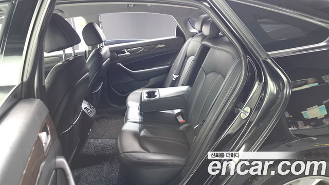 Hyundai Sonata 2019 — photo 12
