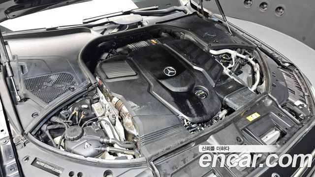 Mercedes-Benz S-Class 2021 — photo 6