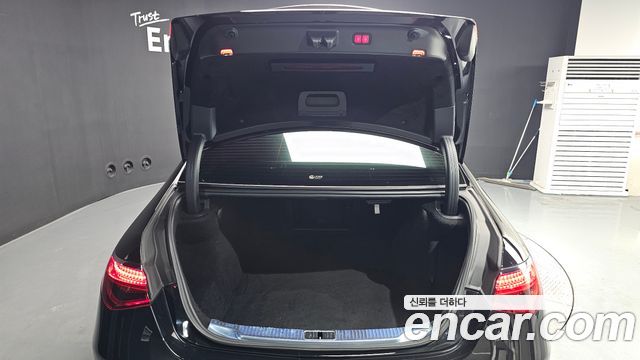 Mercedes-Benz S-Class 2021 — photo 26