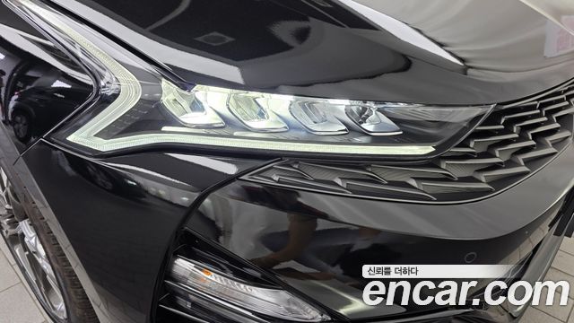 Kia K5 2023 — photo 8