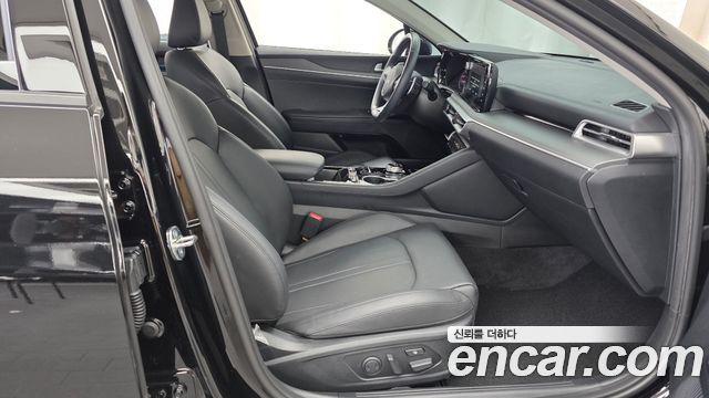 Kia K5 2023 — photo 16