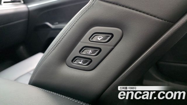 Kia K5 2023 — photo 29