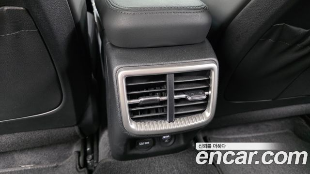Kia K5 2023 — photo 32