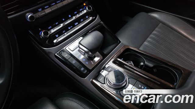 Genesis EQ900 2016 — photo 9