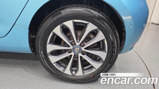 Renault Korea Zoe 2021 — photo 7