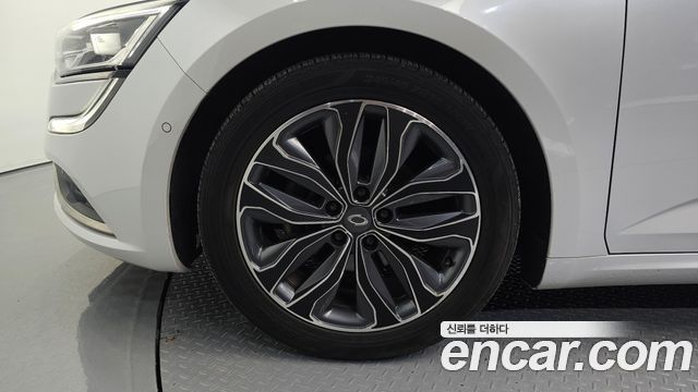 Renault Korea SM6 2016 — photo 5