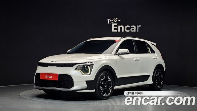 Kia Niro 2024 — photo 1