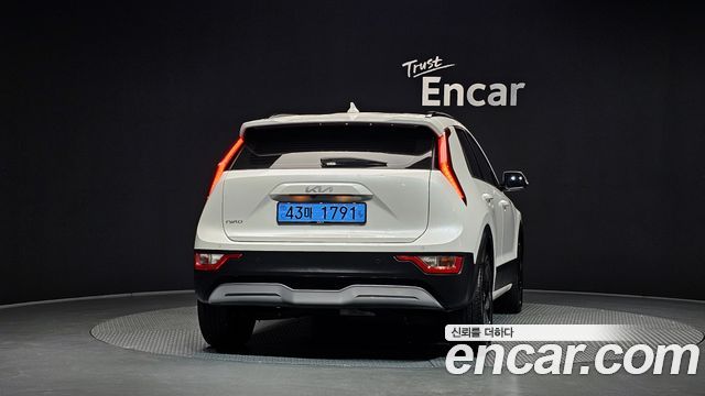 Kia Niro 2024 — photo 4