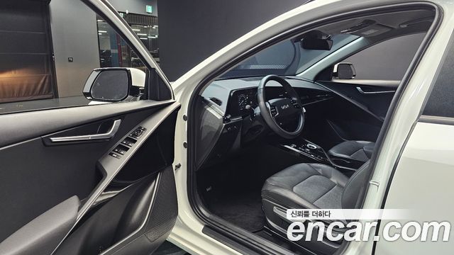 Kia Niro 2024 — photo 13