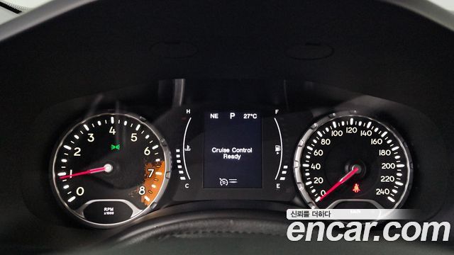 Jeep Renegade 2017 — photo 8