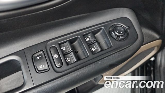 Jeep Renegade 2017 — photo 13