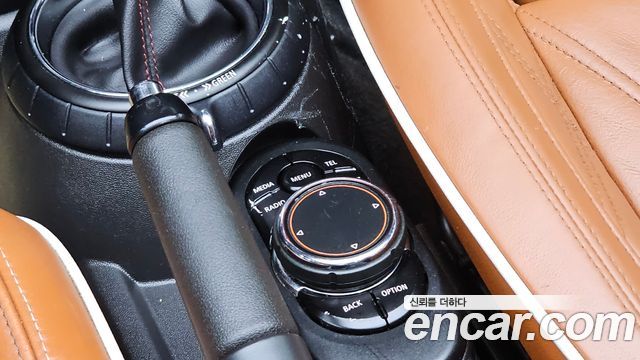 Mini Cooper Convertible 2016 — photo 20