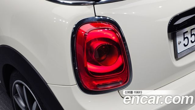 Mini Cooper Convertible 2016 — photo 9