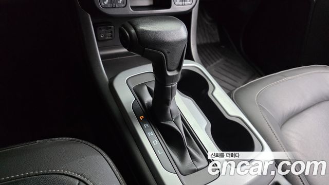 Chevrolet Korea Colorado 2021 — photo 12