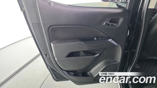Chevrolet Korea Colorado 2021 — photo 15