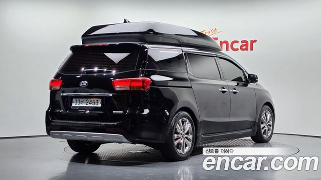 Kia Canival 2015 — photo 2
