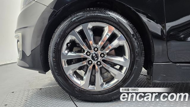 Kia Canival 2015 — photo 5