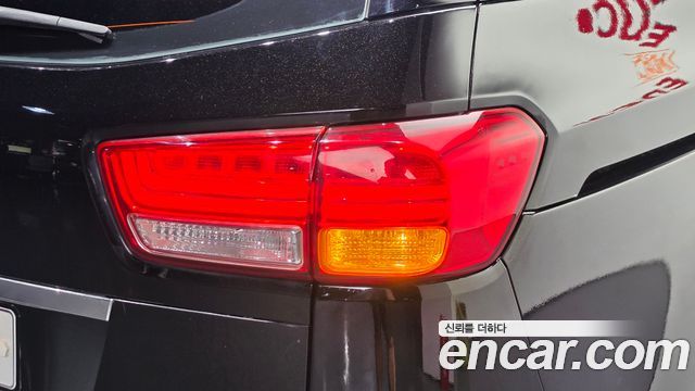 Kia Canival 2015 — photo 9