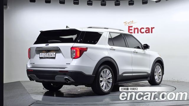 Ford Explorer 2020 — photo 2