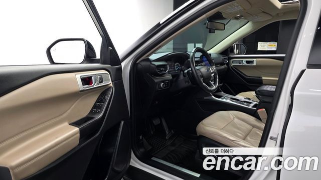 Ford Explorer 2020 — photo 13