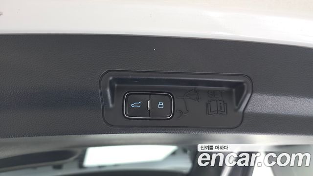 Ford Explorer 2020 — photo 25
