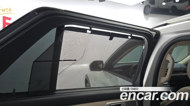 Ford Explorer 2020 — photo 28