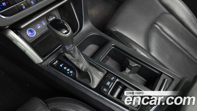 Hyundai Sonata 2016 — photo 12