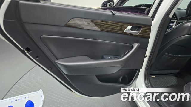 Hyundai Sonata 2016 — photo 15