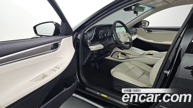 Hyundai Grandeur 2022 — photo 13