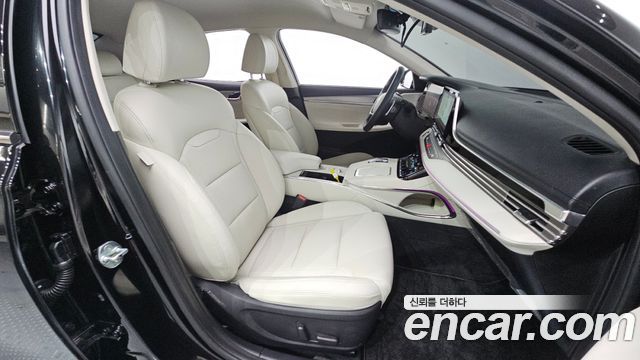 Hyundai Grandeur 2022 — photo 17
