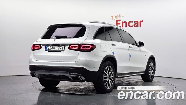 Mercedes-Benz GLC-Class 2021 — photo 2