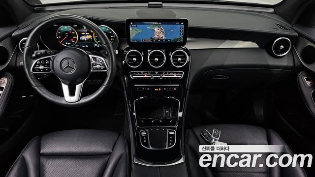 Mercedes-Benz GLC-Class 2021 — photo 10