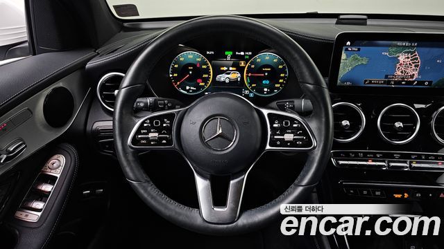 Mercedes-Benz GLC-Class 2021 — photo 21