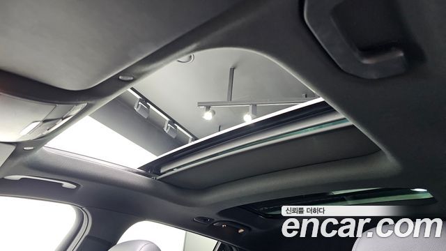 Mercedes-Benz GLC-Class 2021 — photo 25
