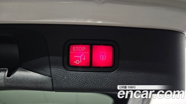 Mercedes-Benz GLC-Class 2021 — photo 26
