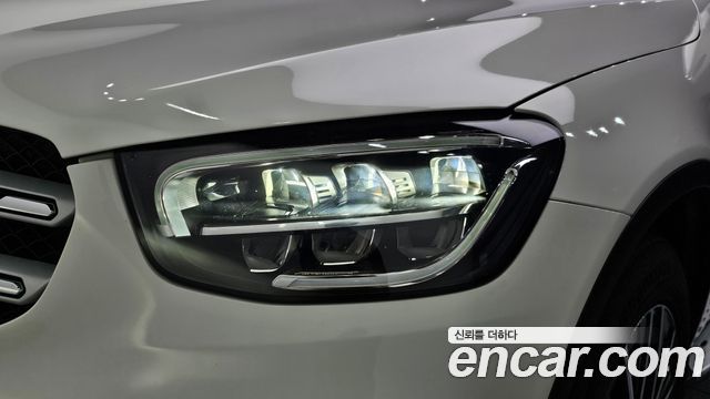 Mercedes-Benz GLC-Class 2021 — photo 8