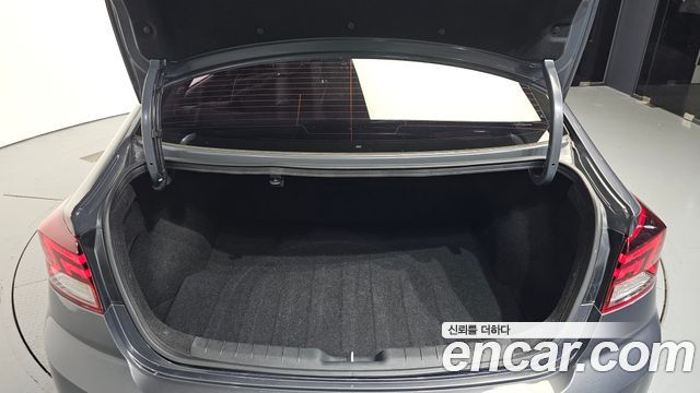 Hyundai AVANTE 2020 — photo 26