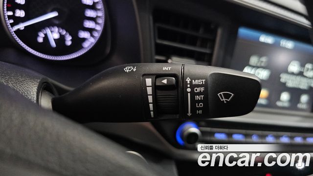 Hyundai AVANTE 2020 — photo 28