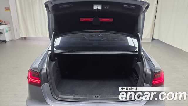 Audi A6 2016 — photo 26
