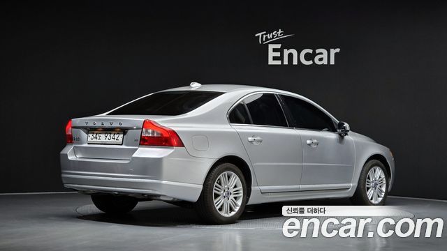 Volvo S80 2009 — photo 2