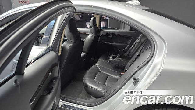 Volvo S80 2009 — photo 12