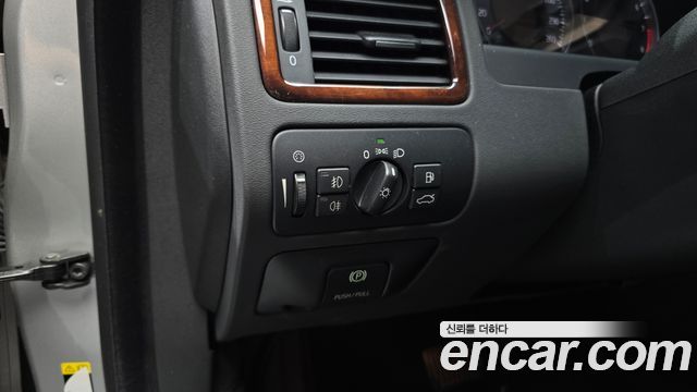 Volvo S80 2009 — photo 16