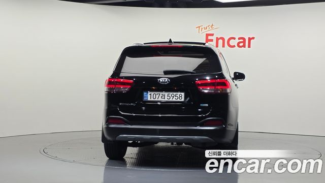 Kia Sorento 2017 — photo 4
