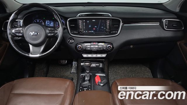 Kia Sorento 2017 — photo 10