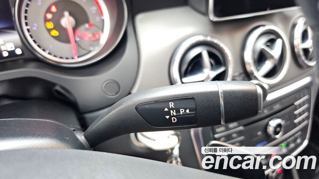 Mercedes-Benz CLA-Class 2016 — photo 9