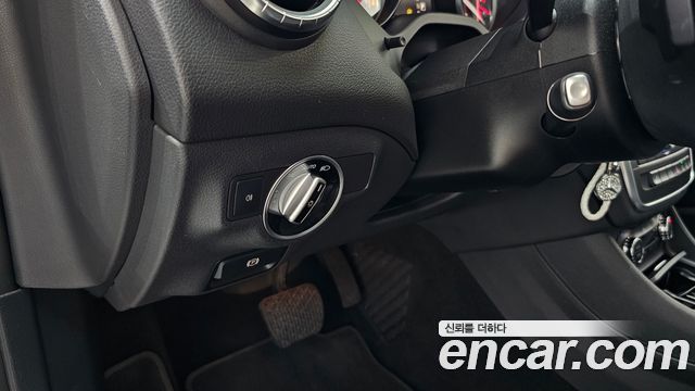 Mercedes-Benz CLA-Class 2016 — photo 16