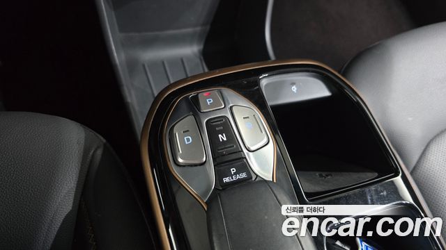 Hyundai Ioniq 2018 — photo 12
