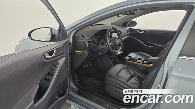 Hyundai Ioniq 2018 — photo 13